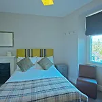 Monties - Adults Only Penzion 4*
