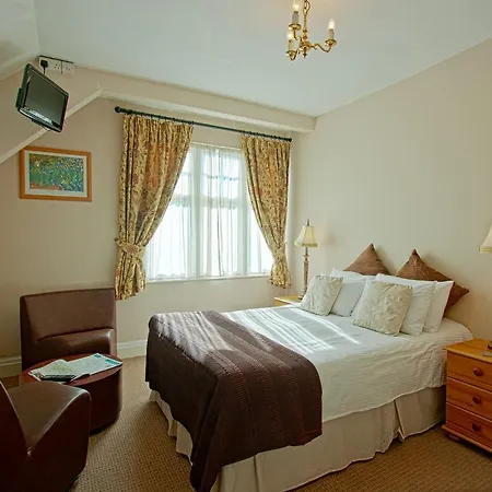 Monties - Adults Only 4* Bowness-on-Windermere