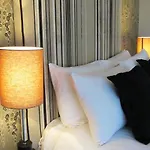 Monties - Adults Only 4*