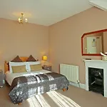 Monties - Adults Only 4*