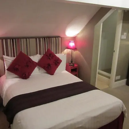 Monties - Adults Only Guest house